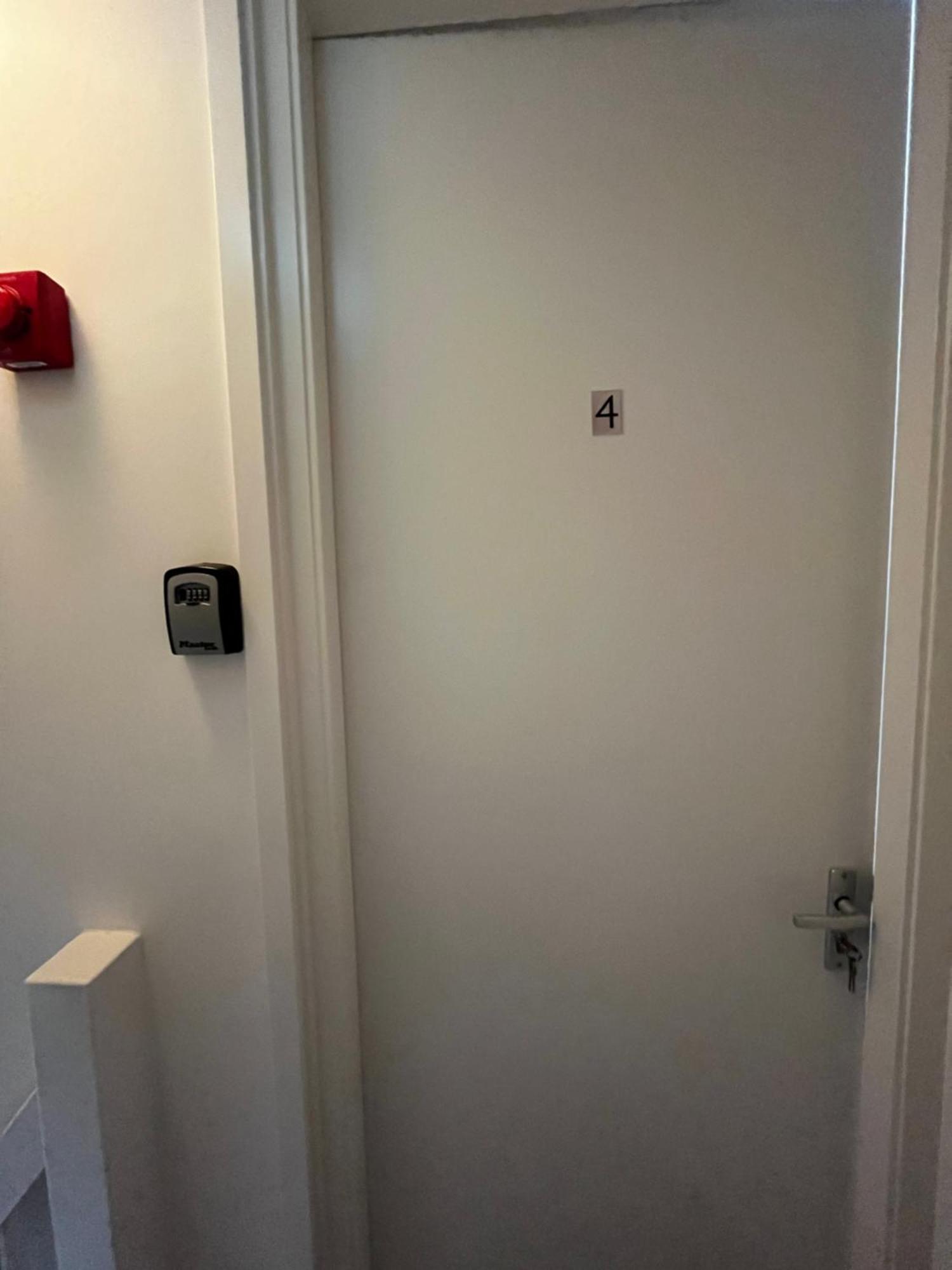 Apartement Hotel Stays By Adm Leiden Eksteriør billede