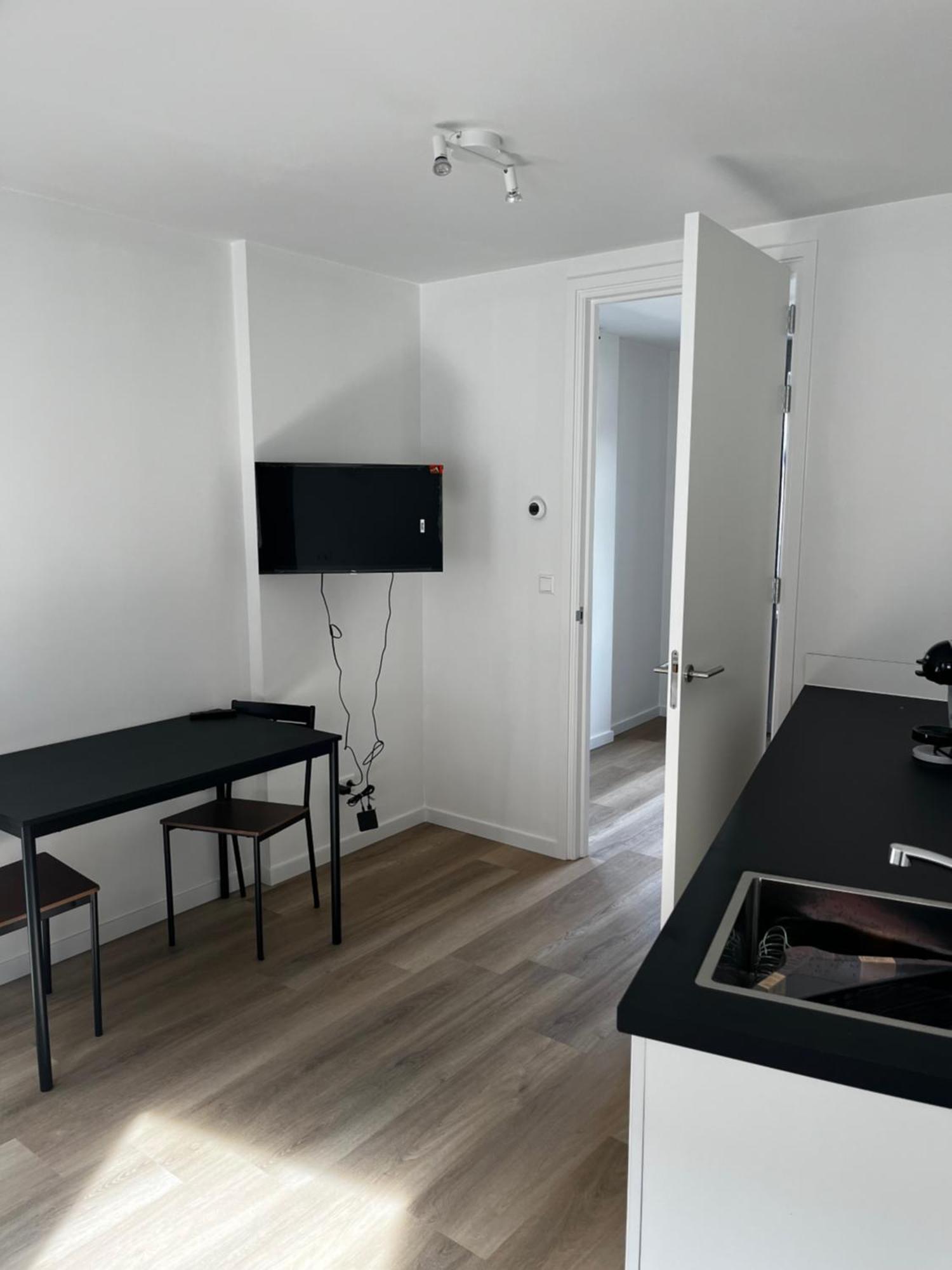 Apartement Hotel Stays By Adm Leiden Eksteriør billede
