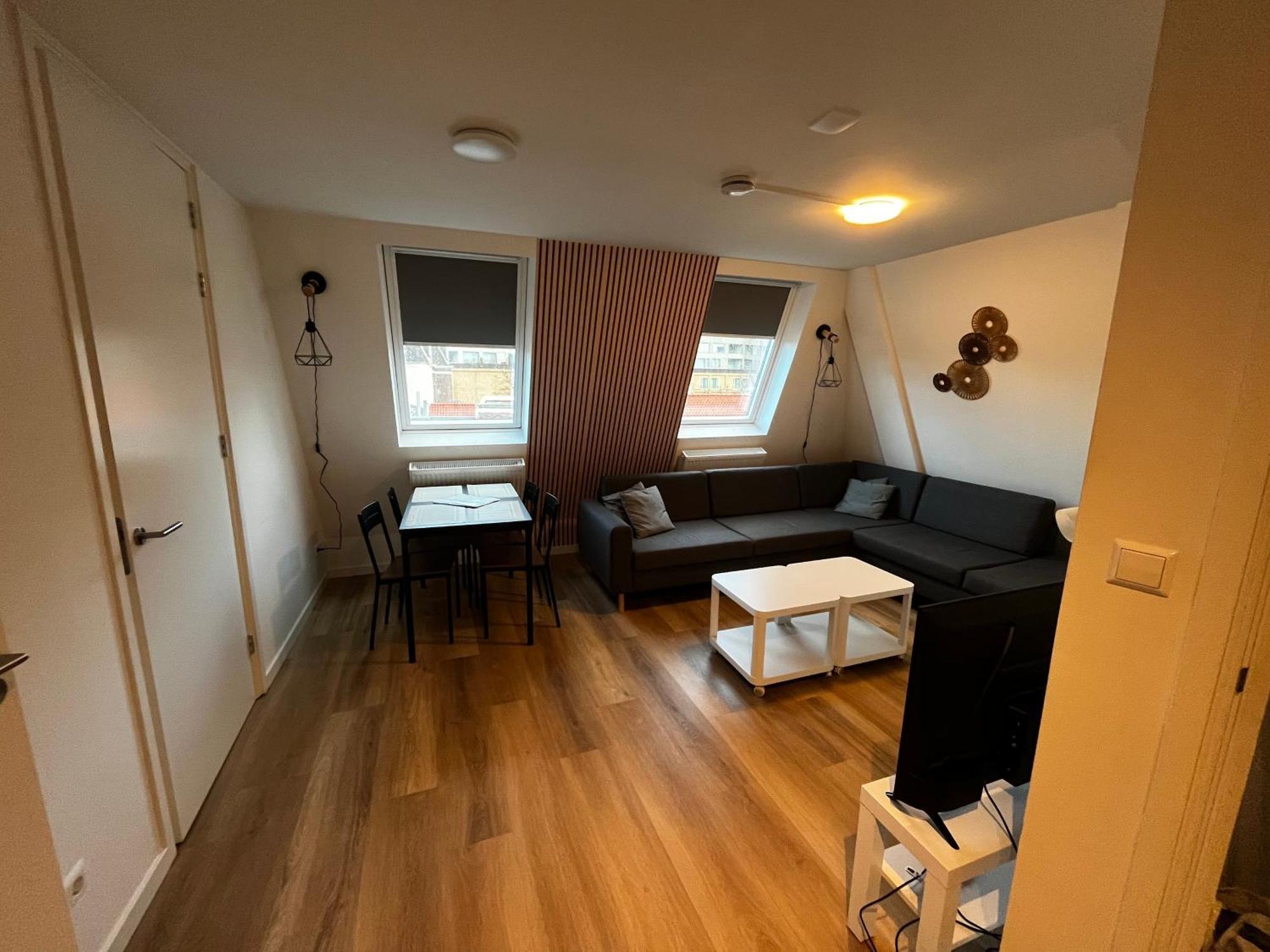 Apartement Hotel Stays By Adm Leiden Eksteriør billede